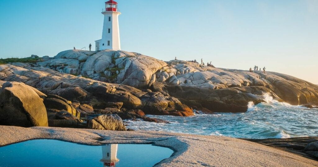 a lighthouse in nova scotia