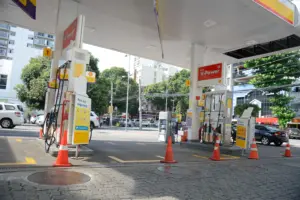 Petróleo em Alta: Alta de 10% no barril pode adicionar até 0,7 ponto percentual à inflação brasileira, alerta Itaú