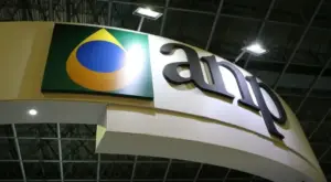 ANP Define Datas para Leilões de Petróleo e Gás: 7 de Outubro Marca Oferta Permanente de Concessão e Partilha com 36 Empresas Inscritas